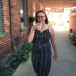 Meet your Posher, Marissa